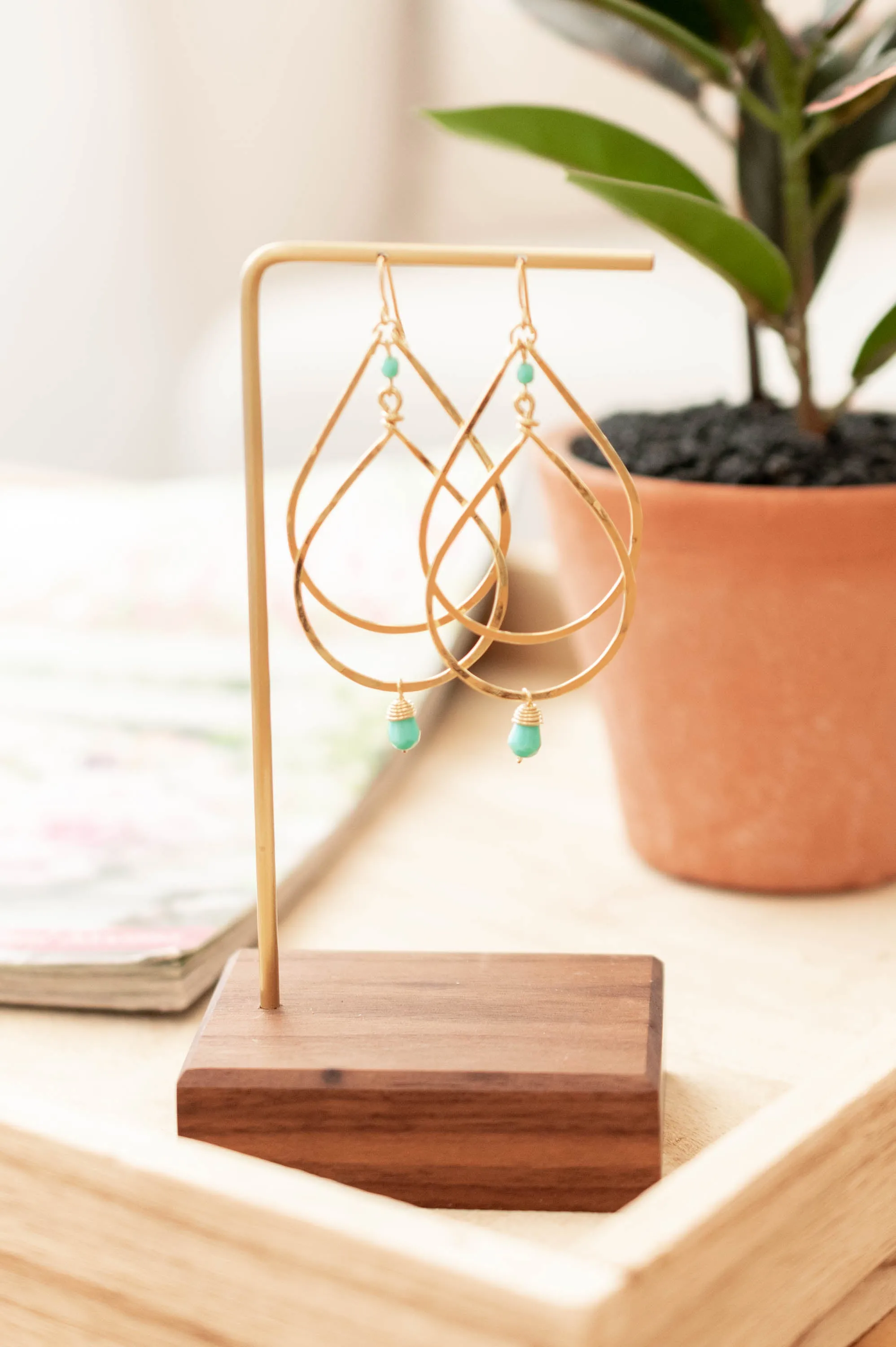 Easy To Miss You Earrings, Gold