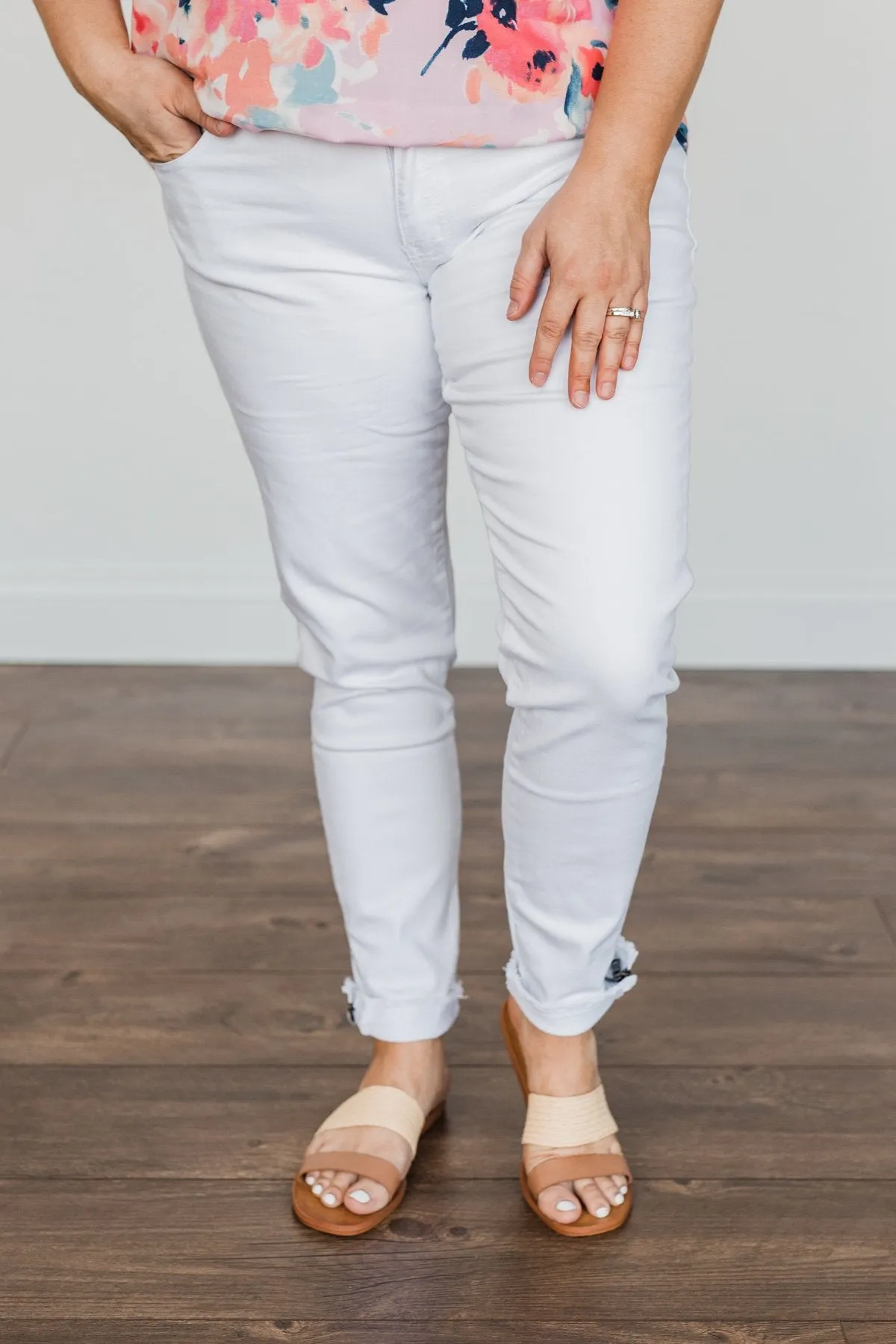 KanCan Jeans- White Side Ankle Zipper