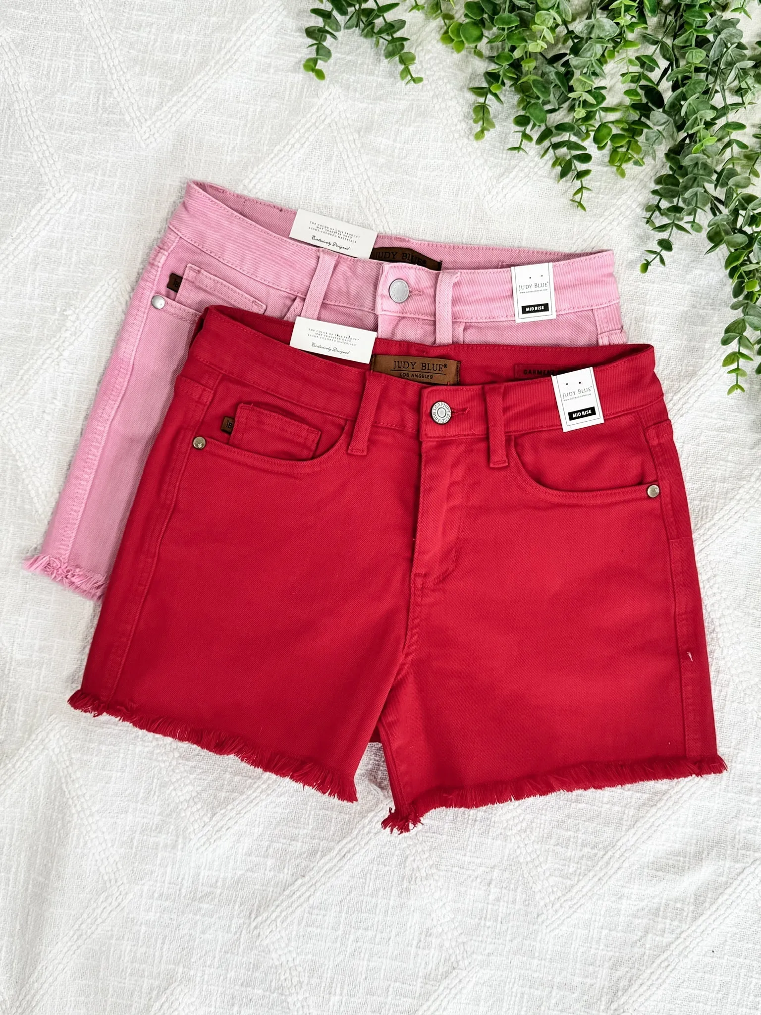 Mid Rise Frayed Hem Shorts By Judy Blue Jeans In Hot Tamale