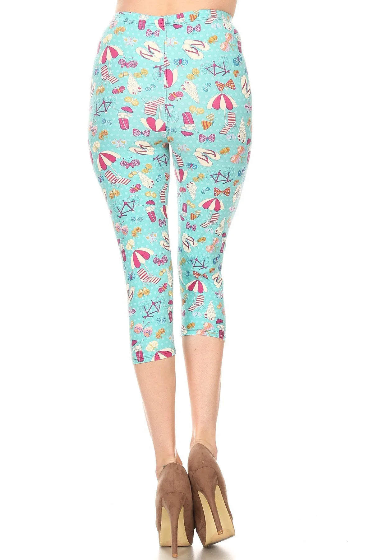 Women's Plus Summer Theme Vacation Printed Cropped Capri Leggings