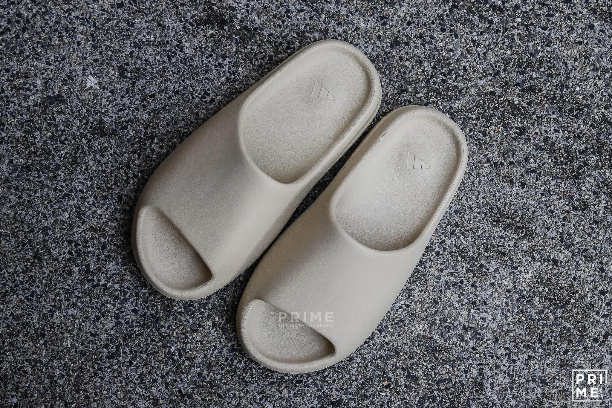 Yeezy Slide  BONE (FZ5897)