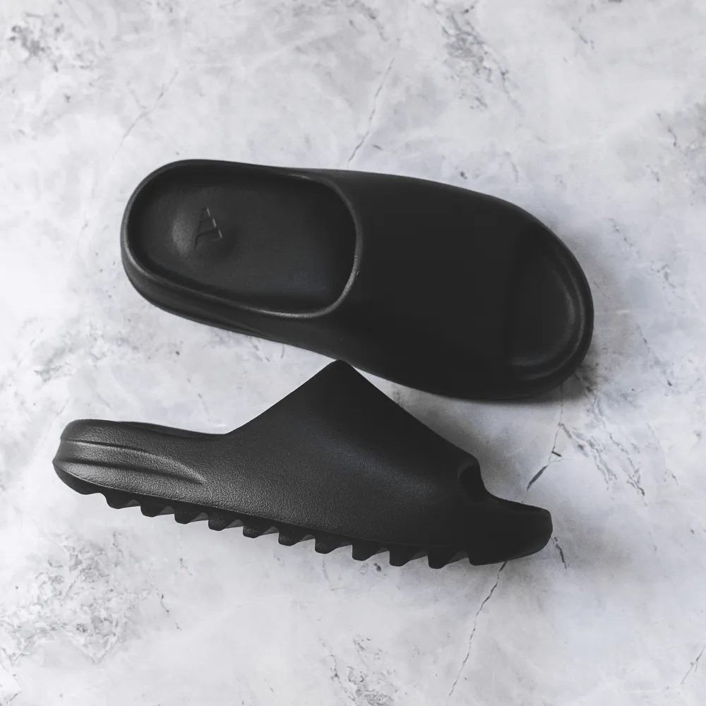 Yeezy Slide Onyx